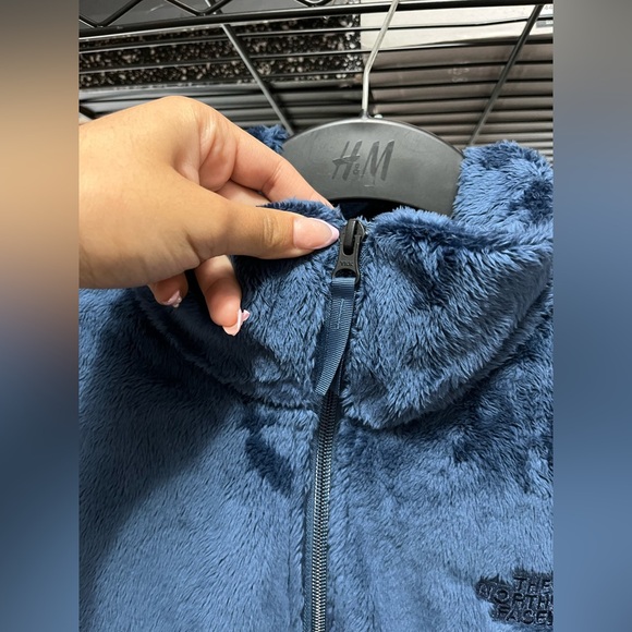 NWT Women’s NorthFace Fur Jacket 🧥💙 Brand new never used! - Picture 3 of 8